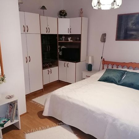 Magdi Apartman Balatonfured Exterior photo
