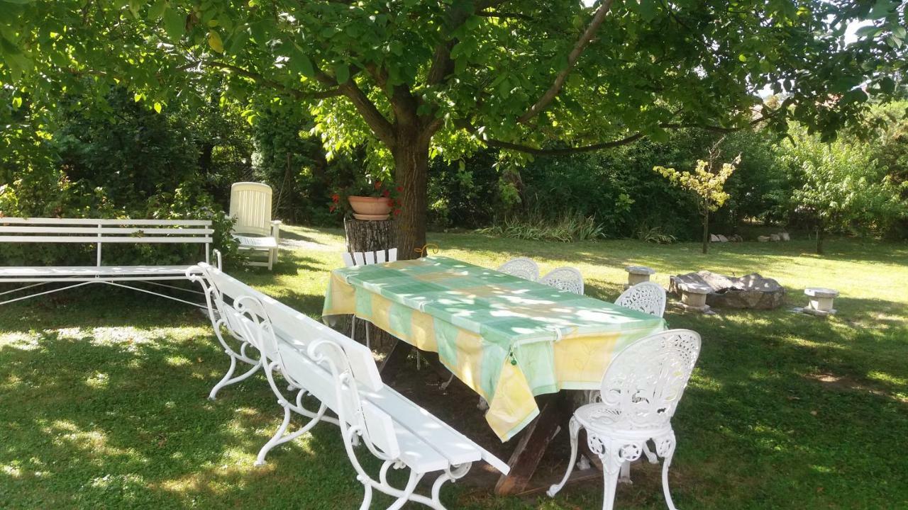Magdi Apartman Balatonfured Exterior photo
